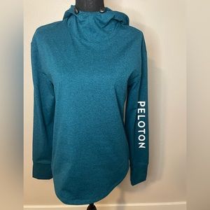 Peloton dream blend pullover hoodie in Small